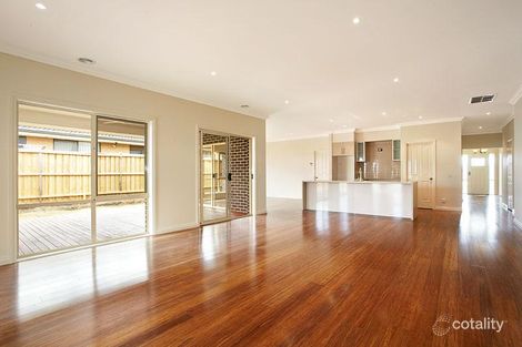 Property photo of 10 Peterborough Drive Doreen VIC 3754