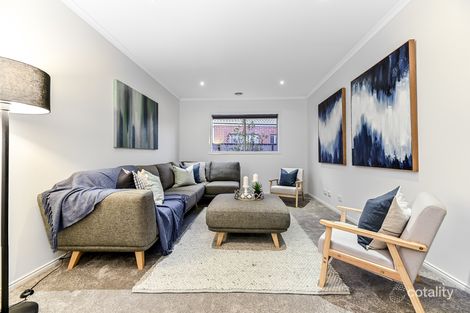 Property photo of 86 Mackillop Way Clyde North VIC 3978