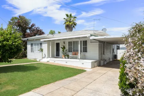 Property photo of 32 Ceduna Street Mount Austin NSW 2650