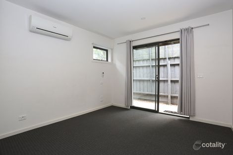 Property photo of 10 Yarrabing Lane Clifton Hill VIC 3068