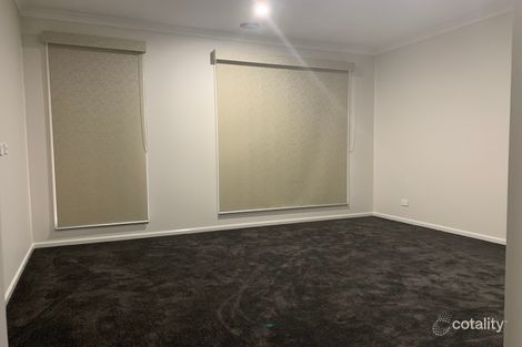Property photo of 14 Seuss Drive Officer VIC 3809