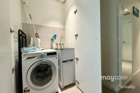 Property photo of 5H/9 Waterside Place Docklands VIC 3008