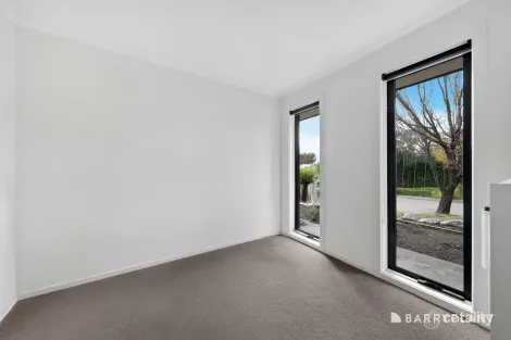 Property photo of 6 Oakwood Street Mernda VIC 3754