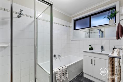 Property photo of 7 Glen Katherine Drive St Helena VIC 3088