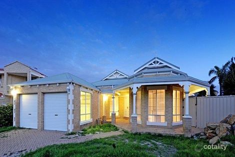 Property photo of 10 Hibernia Rise Sorrento WA 6020