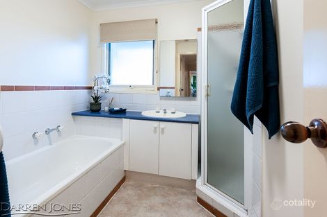 Property photo of 26 Yaralla Crescent St Helena VIC 3088