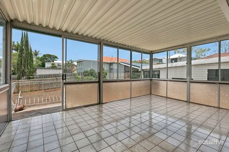 Property photo of 117 Bennetts Road Norman Park QLD 4170