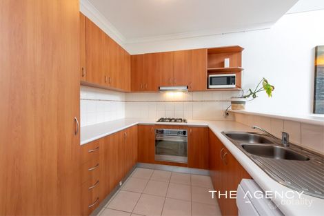 Property photo of 43/164 Lakeside Drive Joondalup WA 6027