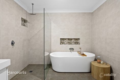 Property photo of 15 Chaplin Place Albion Park NSW 2527