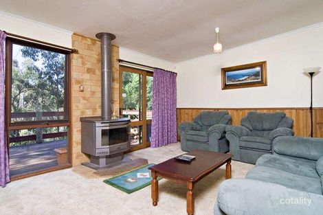 Property photo of 93 Quinn Crescent Mount Evelyn VIC 3796