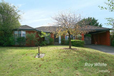 2 OLDHOME CT, NARRE WARREN SOUTH, VIC 3805