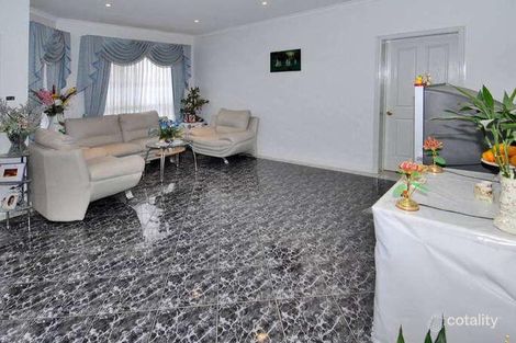 Property photo of 66 Moonstone Circuit St Albans VIC 3021