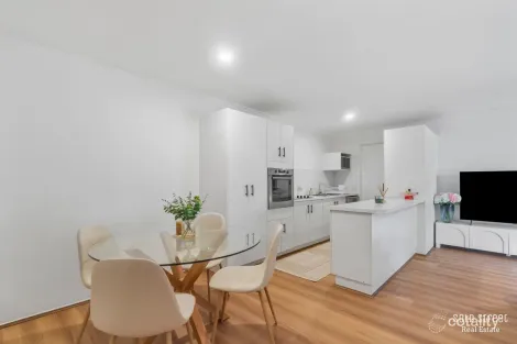 Property photo of 2/2 Oscar Court Oxenford QLD 4210