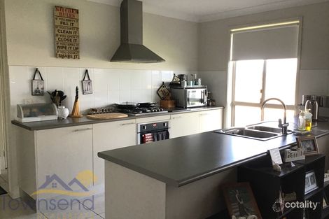 Property photo of 17 Sullivan Circuit Orange NSW 2800