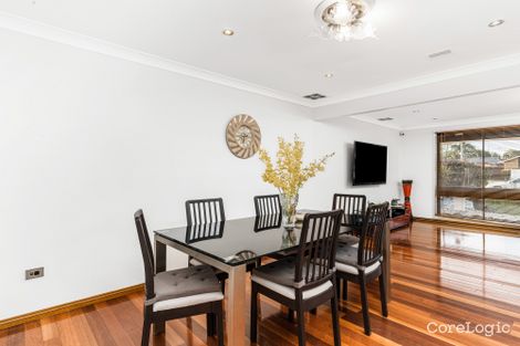 Property photo of 15 Napier Place Bossley Park NSW 2176
