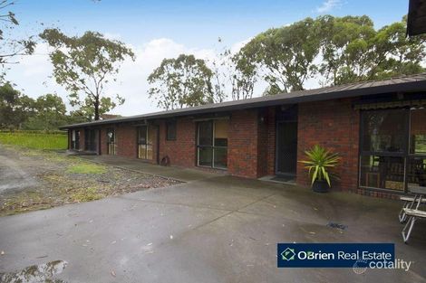 220 Smiths Lane, Cranbourne South, VIC 3977