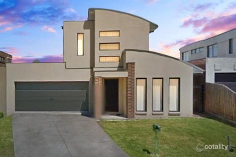 31 Hayfield Rd, Roxburgh Park, VIC 3064