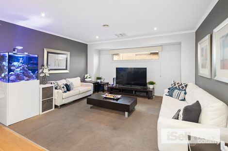 Property photo of 19 Marga Place Keysborough VIC 3173