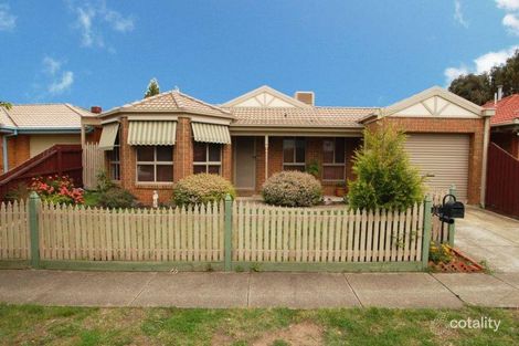 14 Caulfield Cres, Roxburgh Park, VIC 3064