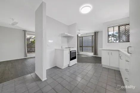 Property photo of 2/8-12 Elma Street Cooee Bay QLD 4703