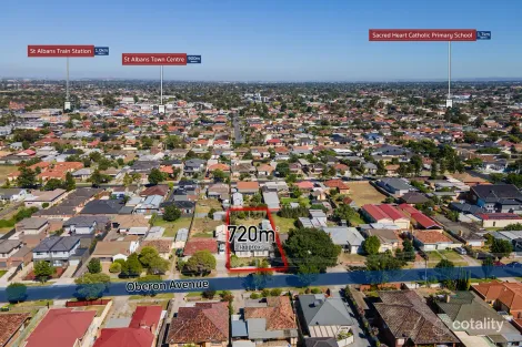 Property photo of 27 Oberon Avenue St Albans VIC 3021