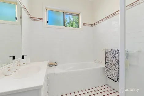 Property photo of 2/119 Kemp Street Hamilton South NSW 2303