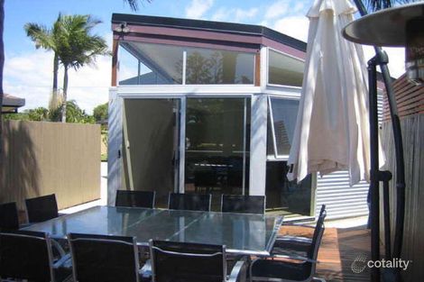 Property photo of 28 Pacific Boulevard Broadbeach Waters QLD 4218