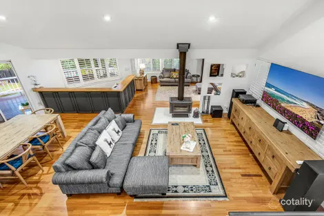 Property photo of 23 Ngeringa Crescent Chapel Hill QLD 4069