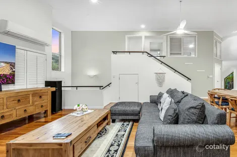 Property photo of 23 Ngeringa Crescent Chapel Hill QLD 4069