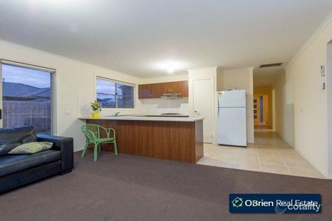Property photo of 5/220-222 Monahans Road Cranbourne VIC 3977