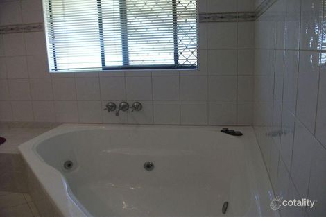 Property photo of 7/23 Hooker Boulevard Broadbeach Waters QLD 4218