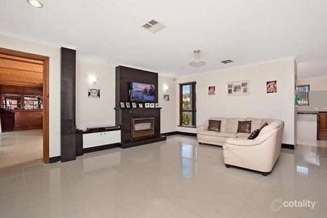 Property photo of 36 Kara Crescent Gulfview Heights SA 5096