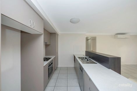 Property photo of 3 Monolith Circuit Cosgrove QLD 4818
