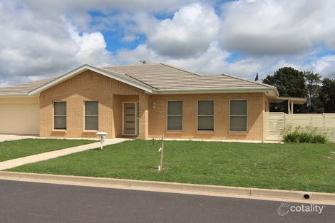 Property photo of 29 Taloumbi Place Orange NSW 2800