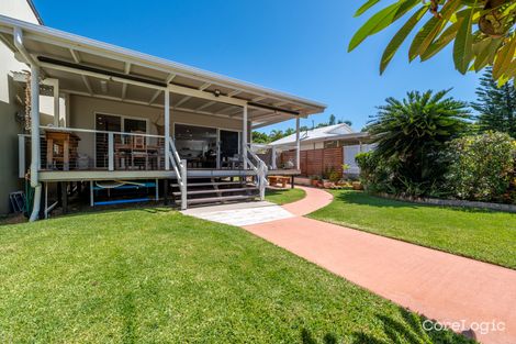 Property photo of 18 The Oaks Road Tannum Sands QLD 4680