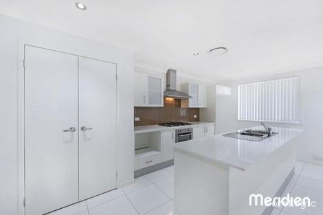 Property photo of 32 Hadley Circuit Beaumont Hills NSW 2155
