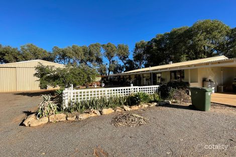 Property photo of 4 Watson Place Dongara WA 6525