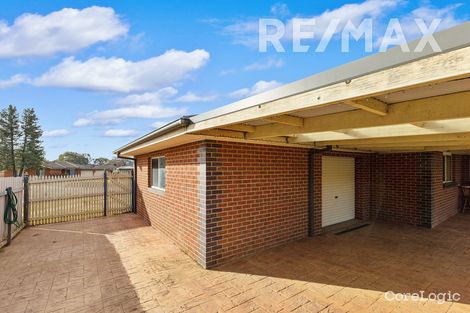 Property photo of 1 Kamaroo Court Glenfield Park NSW 2650