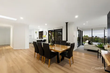 Property photo of 2 Meribel Lane Mons QLD 4556