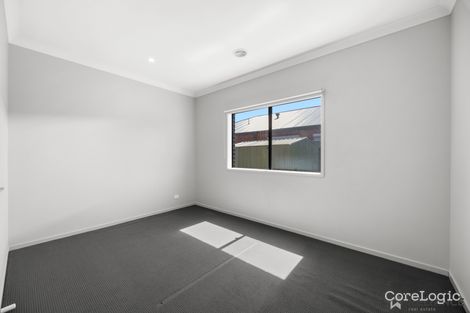 Property photo of 12 Genoa Chase Cobblebank VIC 3338