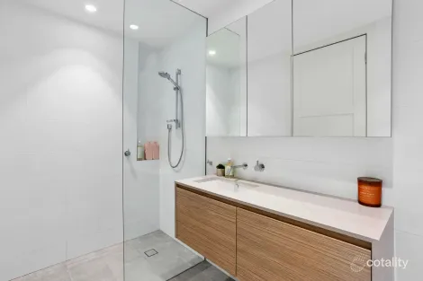 Property photo of 52 Queenscliff Road Queenscliff NSW 2096