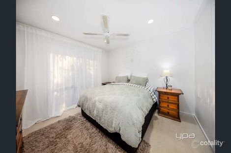 Property photo of 7 Steamtrain Close Sydenham VIC 3037