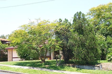 4 Guide St, Jamboree Heights, QLD 4074