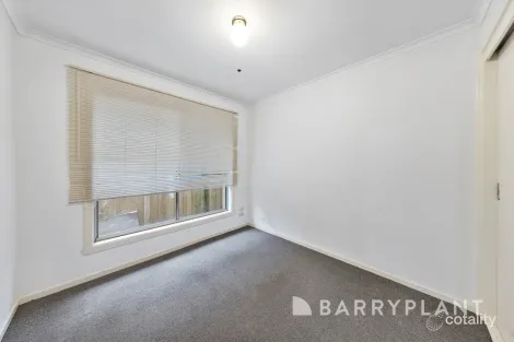 Property photo of 3/56 Douglas Avenue St Albans VIC 3021