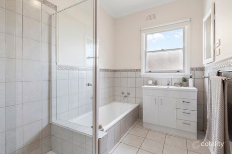 Property photo of 12 Walsh Grove North Geelong VIC 3215