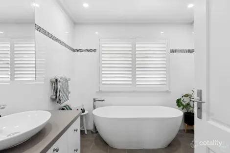 Property photo of 71 Davis Road Macclesfield SA 5153