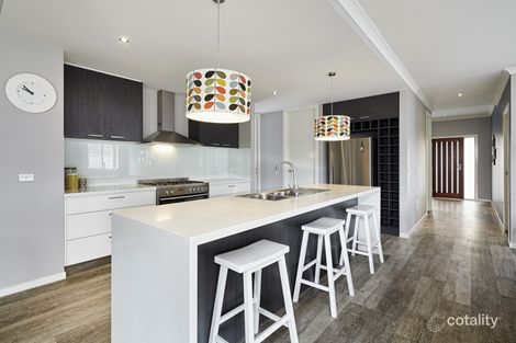 Property photo of 10 Kensington Drive Warragul VIC 3820