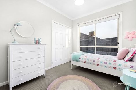 Property photo of 14 Liat Way Greensborough VIC 3088