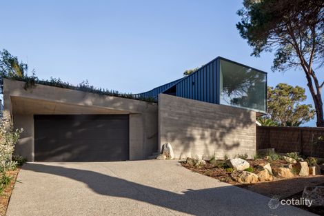 Property photo of 7 Holyrood Avenue Sorrento VIC 3943