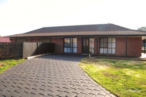 8 Peter Pan Pl, Bacchus Marsh, VIC 3340
